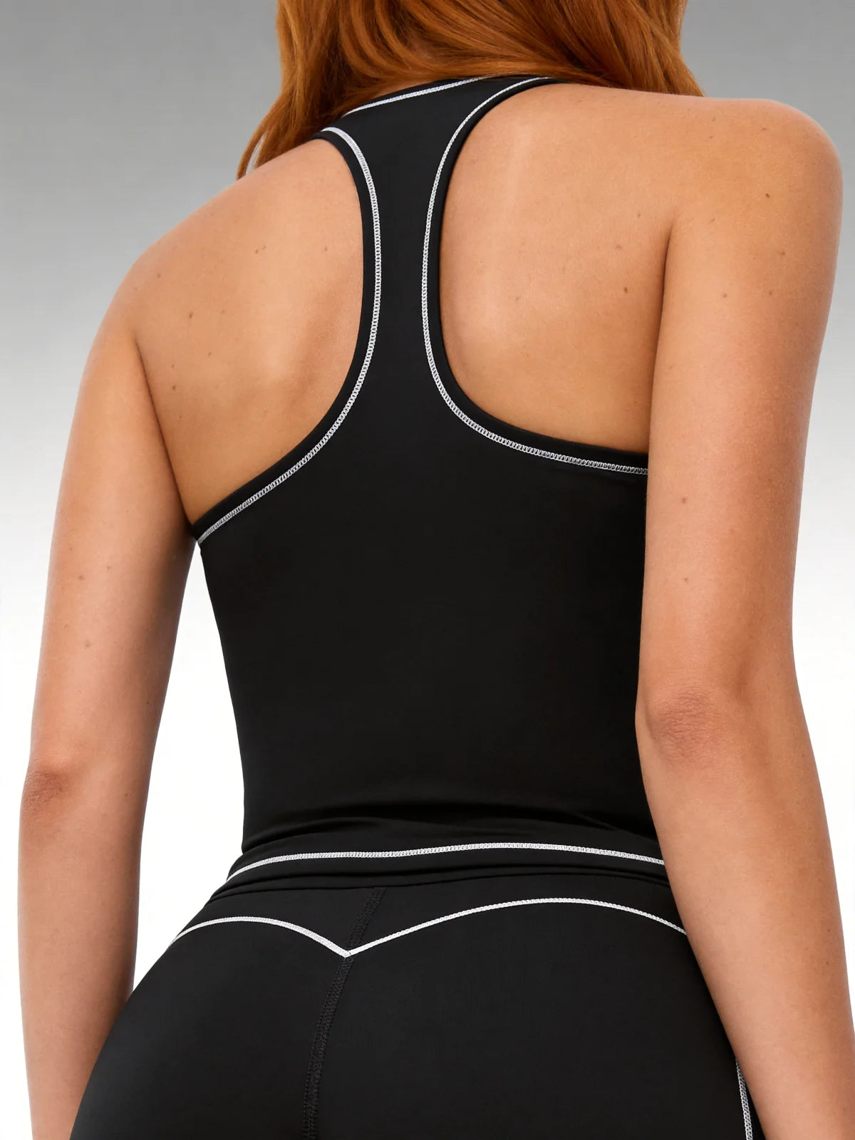 Airila Two-Piece Yoga Set With Removable Pads For Outdoor Training